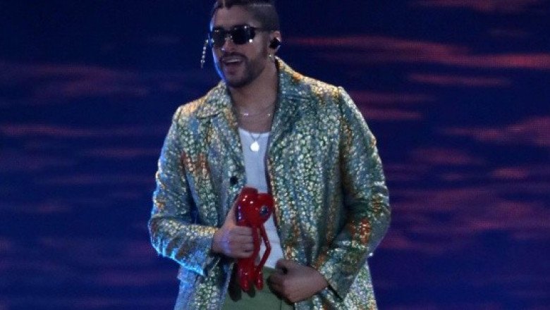 Llueven memes contra Bad Bunny tras ser nombrado el "Rey del Pop" en la revista Forbes