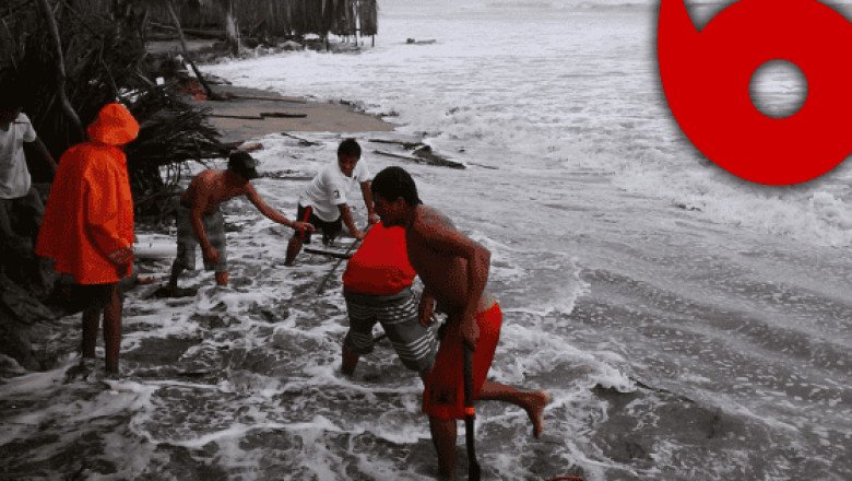 "Milton", ahora como huracán de categoría 4, se aleja de Yucatán