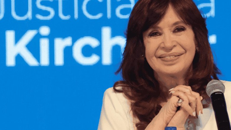 Tribunal argentino condena a prisión a expresidenta Cristina Fernández