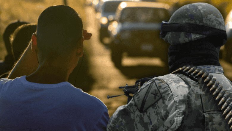 Violencia crece y obliga al Ejército a desplazarse al sur de Sinaloa