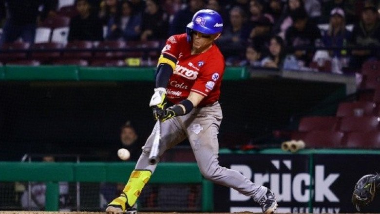 Charros vence a Tomateros en extra innings e iguala la Serie de México