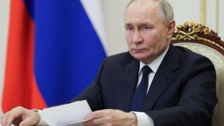 Putin pregunta a científicos de Rusia si pueden llevar una vaca a Marte