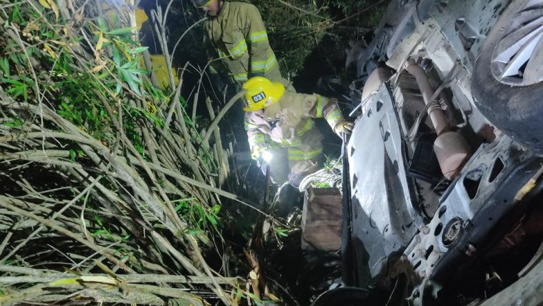 Fuerte accidente deja dos personas lesionadas
