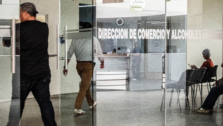 Reduce Gobierno de Ensenada requisitos y tiempos de respuesta en Comercio, Alcoholes y Espectáculos Públicos