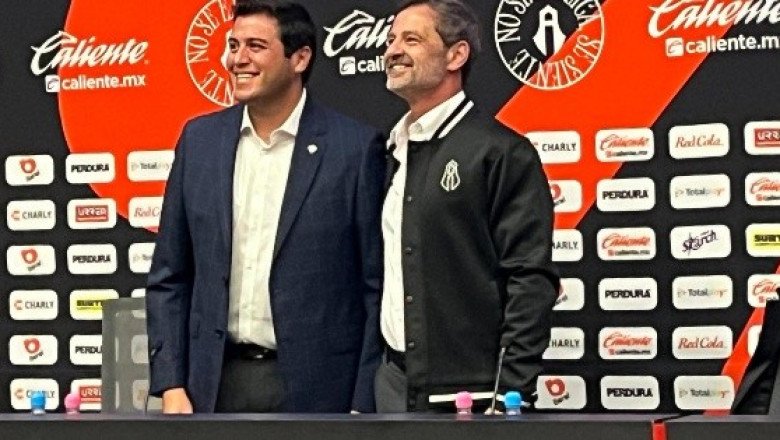 "La gente de Atlas me quiere, la de Chivas me respeta": Diego Cocca