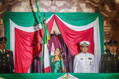 Claudia Agatón hace historia con el primer Grito encabezado por una mujer en Ensenada