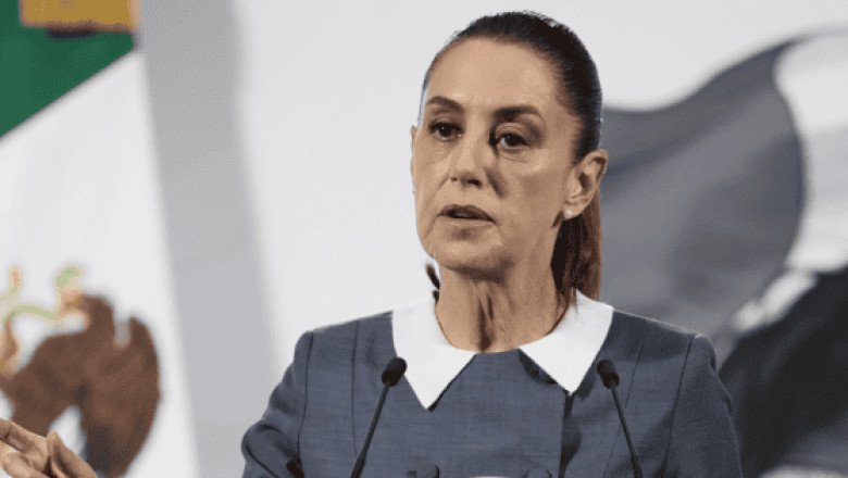 Sheinbaum sobre las protestas del SAT: Son muy pocos trabajadores