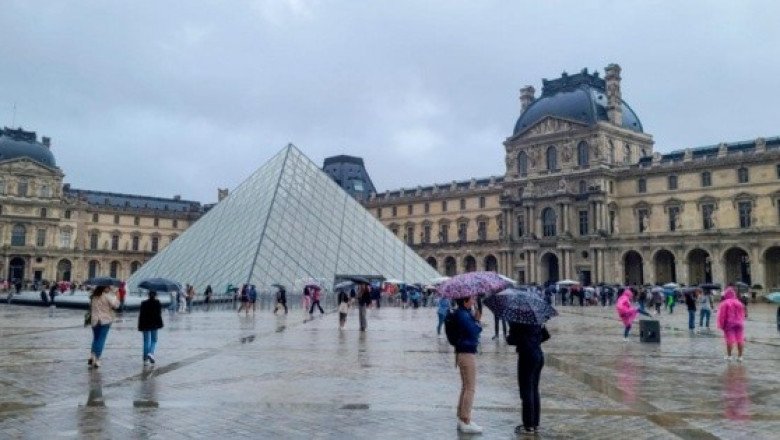 Roban joyas del Museo del Louvre en un golpe de solo siete minutos