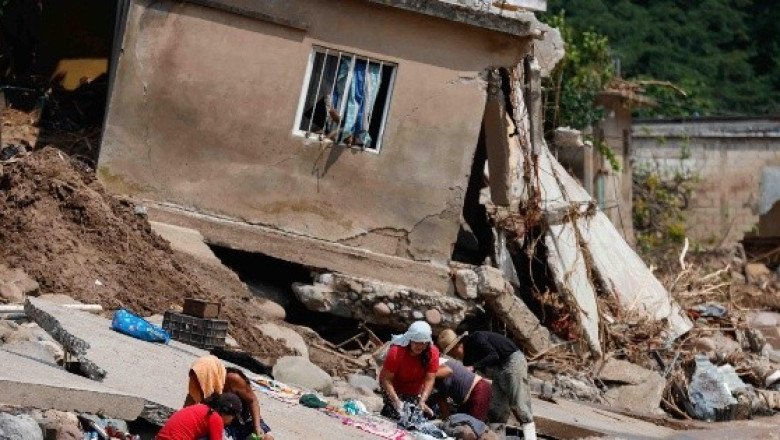 Pemex repara ducto afectado por lluvias en Veracruz