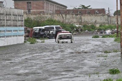 Huracán Melissa deja severos daños en hospitales, viviendas y carreteras de Jamaica