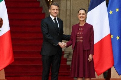 Sheinbaum recibe a Emmanuel Macron en Palacio Nacional