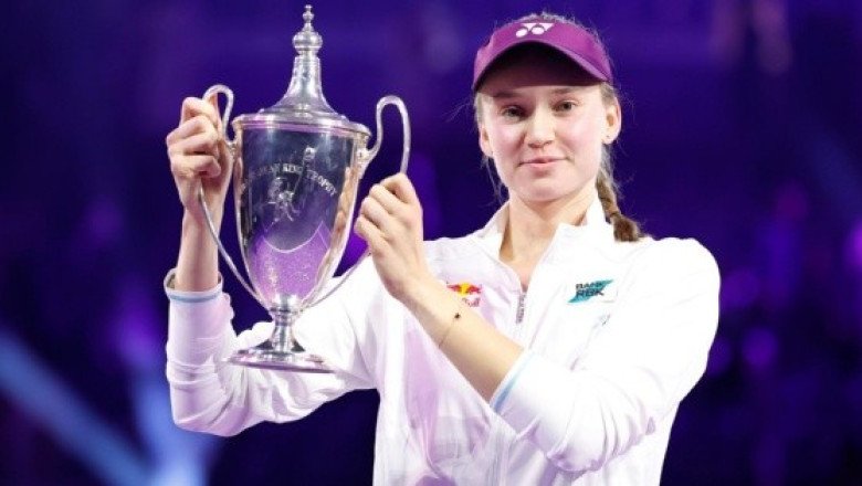 Rybakina supera a Sabalenka