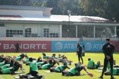 Obed Vargas elogia a Fidalgo; se entusiasma con compartir cancha en el Tri