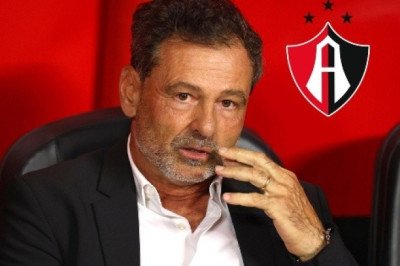 Atlas entrena sin sus refuerzos