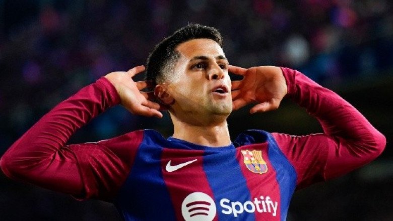 João Cancelo, nuevamente en Barcelona