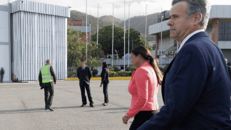 Presidenta de Venezuela habló con el director de la CIA; ¿de qué hablaron?