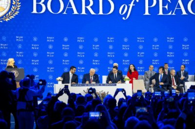 Líderes europeos se reúnen y evalúan su relación con EU tras giro de Trump en Groenlandia