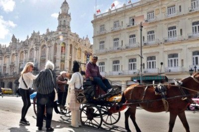 Crecen las alertas de viaje a Cuba en medio de tensiones con EU