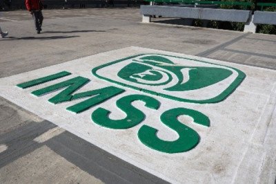 IMSS: ¿Cómo registrar a tu esposo o esposa si estás asegurado?