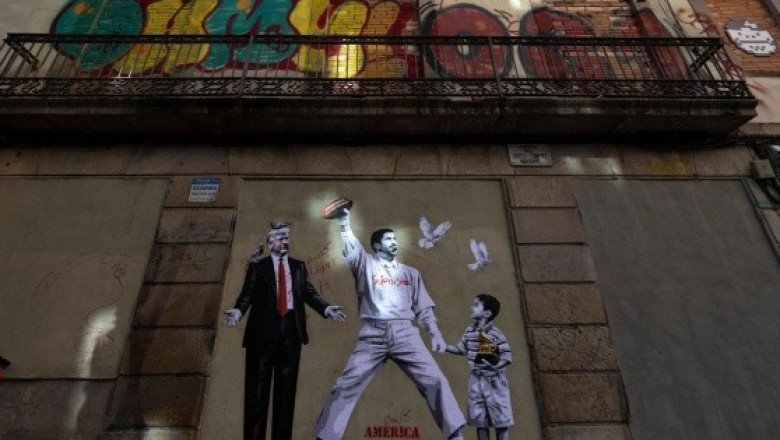 Mural en Barcelona reivindica la paz con imagen de Bad Bunny y menor detenido