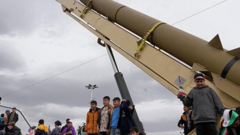 China urge a sus ciudadanos a abandonar Irán ante creciente tensión militar