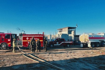 Atienden bomberos incendio en El Salitral