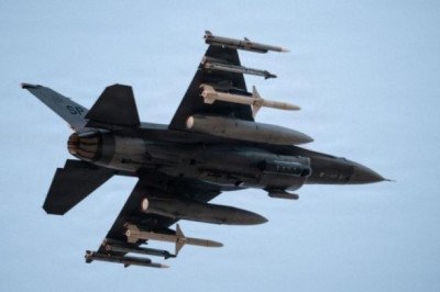 Irán derriba avión de caza de EU; esto se sabe sobre los tripulantes