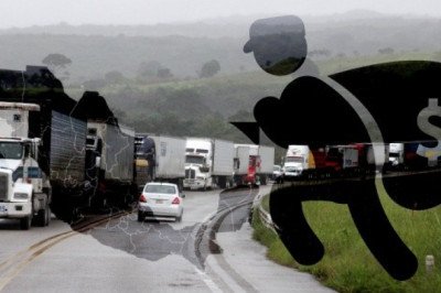 Ocurren de 30 a 40 robos diarios a transportistas en México: ANTAC