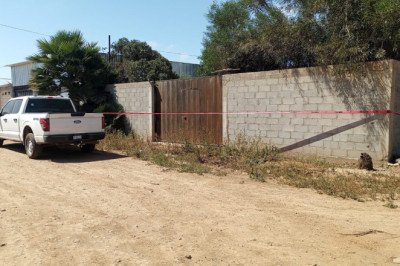 Fiscalía localiza cuerpo sin vida durante cateo en San Quintín