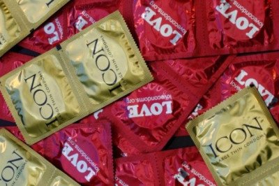 Condones subirán de precio hasta un 30 % por la guerra en Medio Oriente