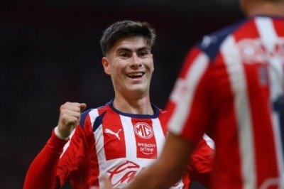 ¡Es oficial! La "Hormiga" González es convocado por el "Vasco" Aguirre al Mundial