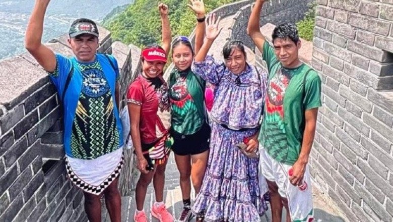 Atletas indígenas mexicanos brillan en el Maratón de la Gran Muralla China