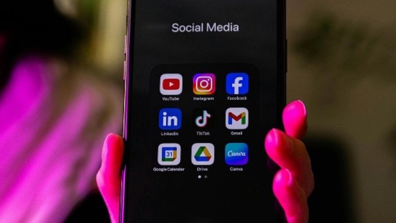 Reino Unido pone en duda la seguridad de las infancias en TikTok y YouTube