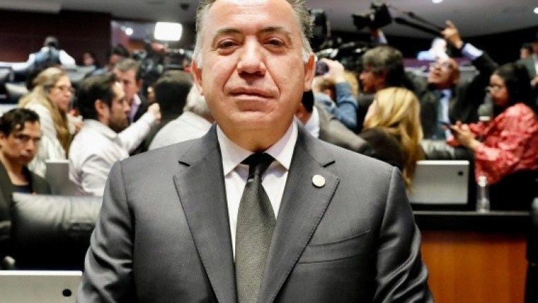 Enrique Inzunza pide licencia en el Senado tras "embestida mediática"