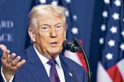 CCE ve política la declaración de Trump de salir del T-MEC
