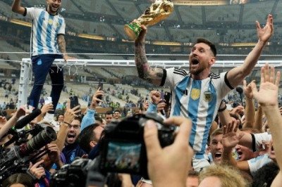 El campeón del mundo, a escena para su presentación contra Argelia