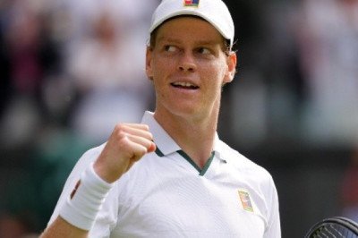 Sinner debuta en Wimbledon dispuesto a reivindicarse y defender el campeonato