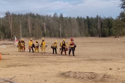 Mantiene Bomberos de Ensenada monitoreo del incendio forestal en el Parque Nacional Sierra San Pedro Mártir