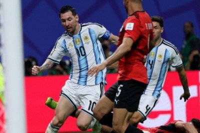 Memes e indignación en redes tras la victoria de Argentina contra Egipto
