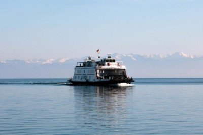 Tras volcarse ferry en Guyana, rescatan a 67 personas, entre ellas 15 niños