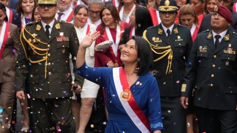 Keiko Fujimori asume la presidencia de Perú