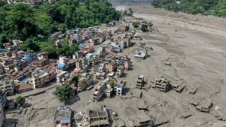 ¿Qué es una riada? El destructivo fenómeno que afectó a Nepal
