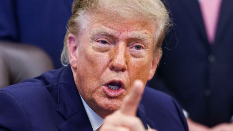 Trump INSULTA a otro periodista y le dice enfermo: '¡Cállate! ¿Qué te pasa?' (VIDEO)