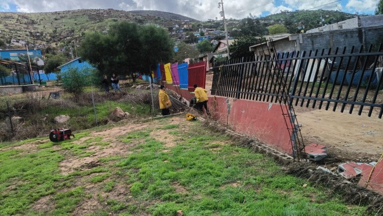 Derriban barda de escuela primaria en el Cañón Buena Vista.